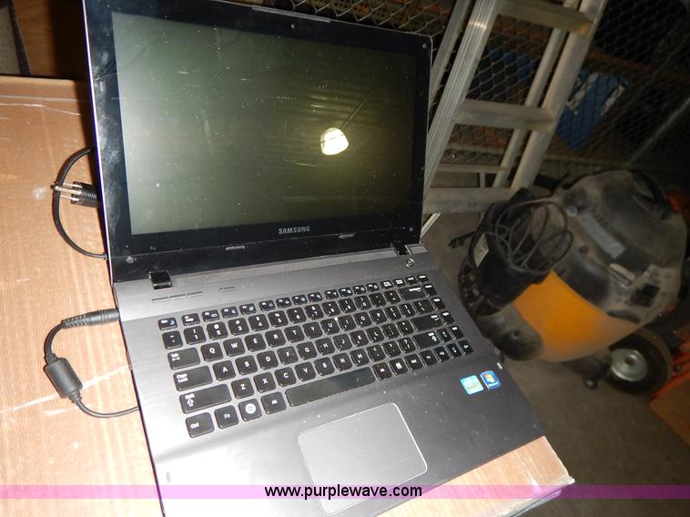 image for item BJ9616 Samsung QX411 laptop