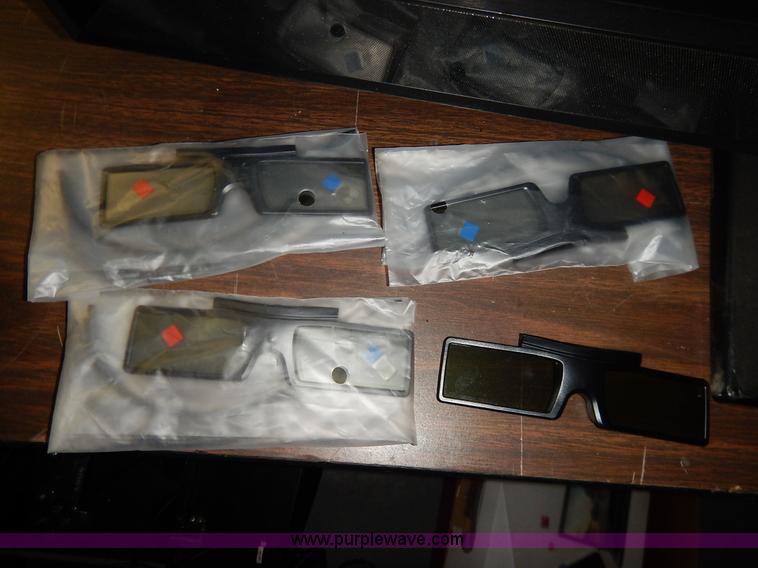 image for item BJ9623 Bravia 46" LCD television