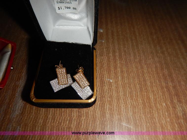 image for item BJ9628 Assorted jewelry