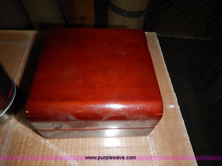 image for item BJ9633 (2) designer men's watches