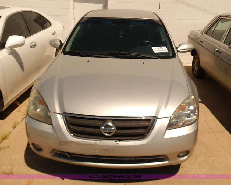 image for item I3502 2003 Nissan Altima 3.5 SE