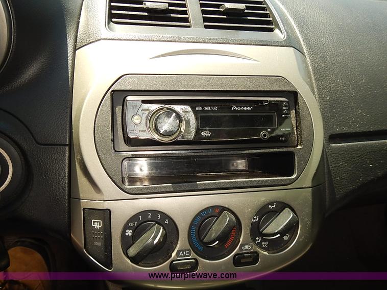 image for item I3502 2003 Nissan Altima 3.5 SE