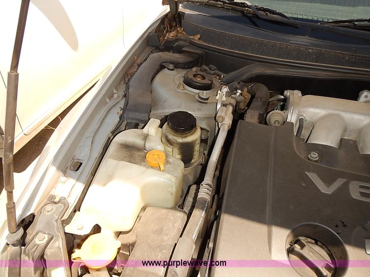 image for item I3502 2003 Nissan Altima 3.5 SE