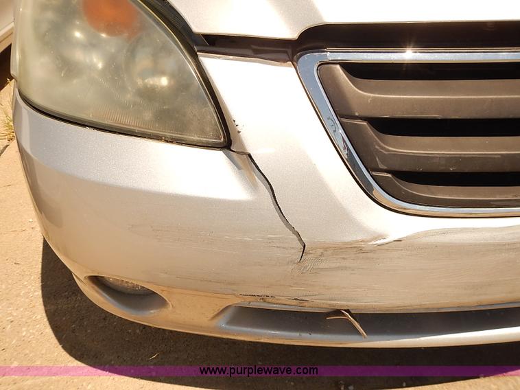 image for item I3502 2003 Nissan Altima 3.5 SE