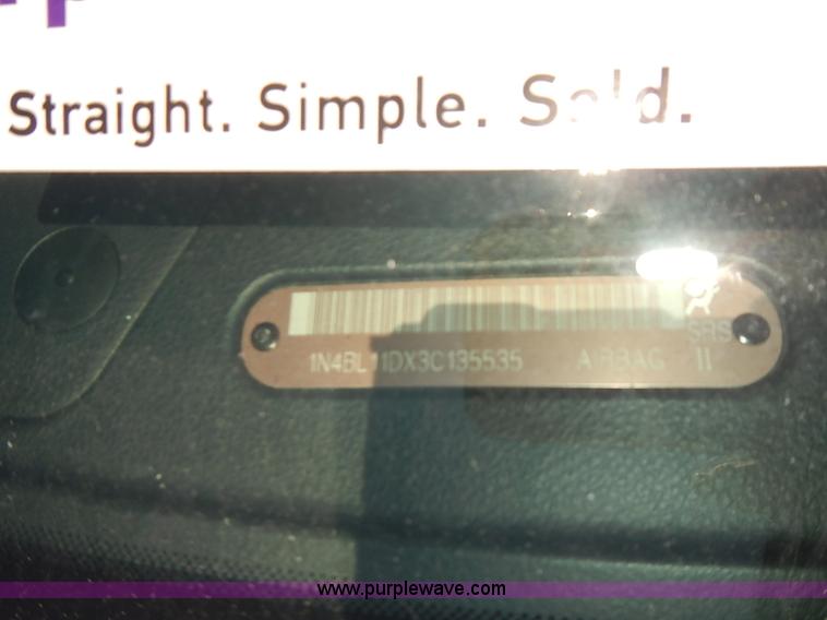 image for item I3502 2003 Nissan Altima 3.5 SE