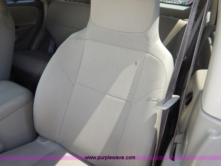 image for item J3918 2004 Jeep Grand Cherokee Laredo SUV