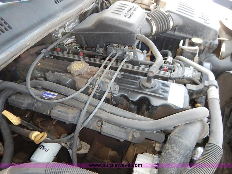 image for item J3918 2004 Jeep Grand Cherokee Laredo SUV