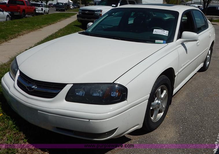 image for item J3923 2004 Chevrolet Impala LS