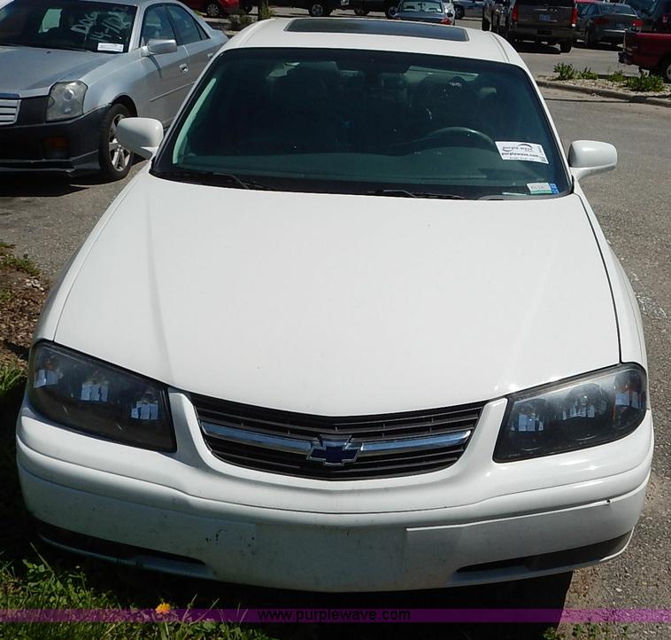 image for item J3923 2004 Chevrolet Impala LS