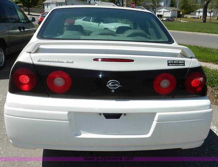 image for item J3923 2004 Chevrolet Impala LS