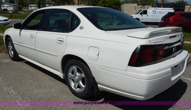 image for item J3923 2004 Chevrolet Impala LS