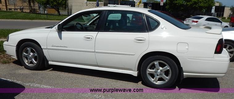 image for item J3923 2004 Chevrolet Impala LS