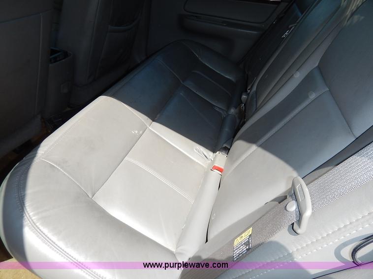 image for item J3923 2004 Chevrolet Impala LS