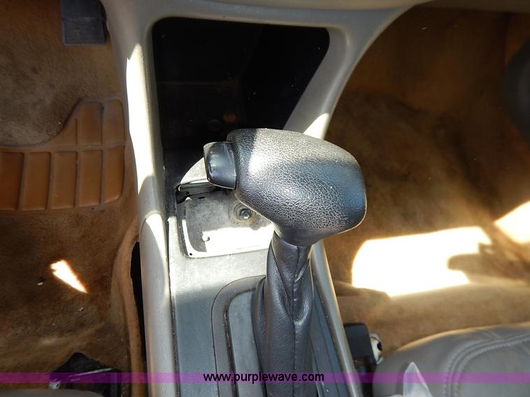 image for item J3923 2004 Chevrolet Impala LS