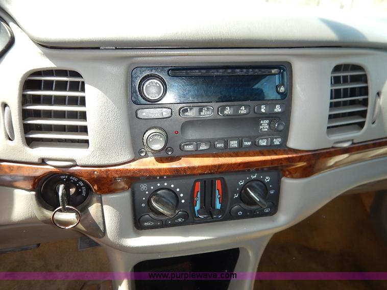 image for item J3923 2004 Chevrolet Impala LS