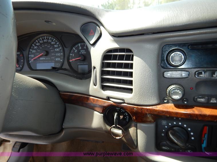 image for item J3923 2004 Chevrolet Impala LS