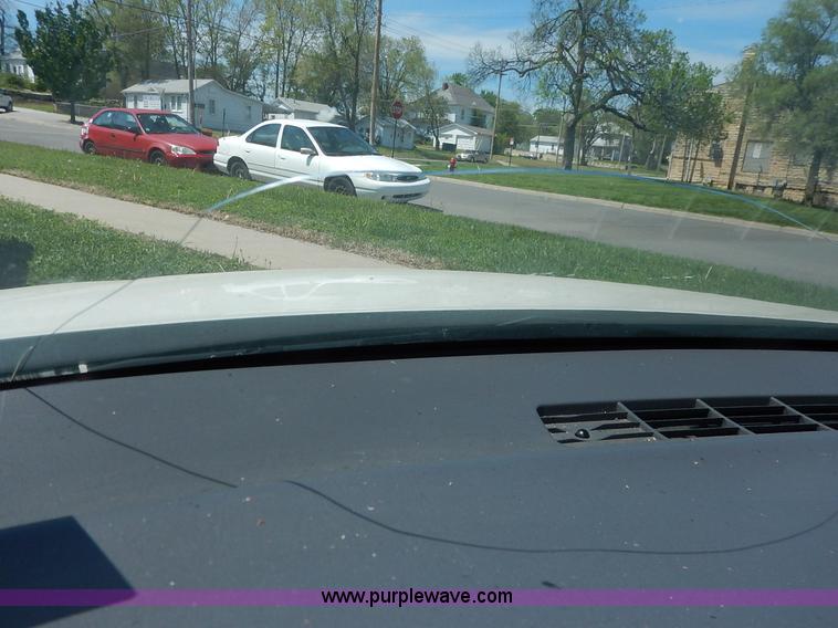 image for item J3923 2004 Chevrolet Impala LS