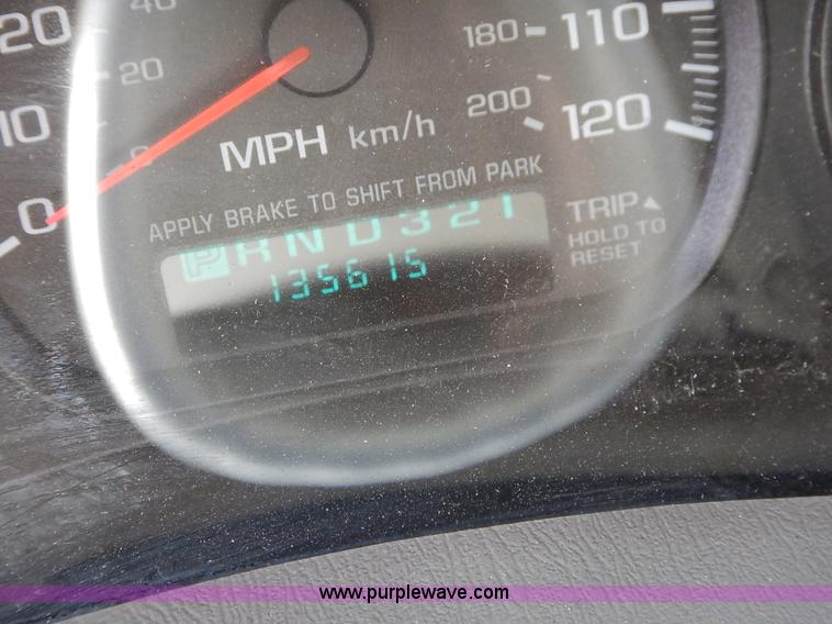 image for item J3923 2004 Chevrolet Impala LS