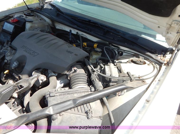 image for item J3923 2004 Chevrolet Impala LS