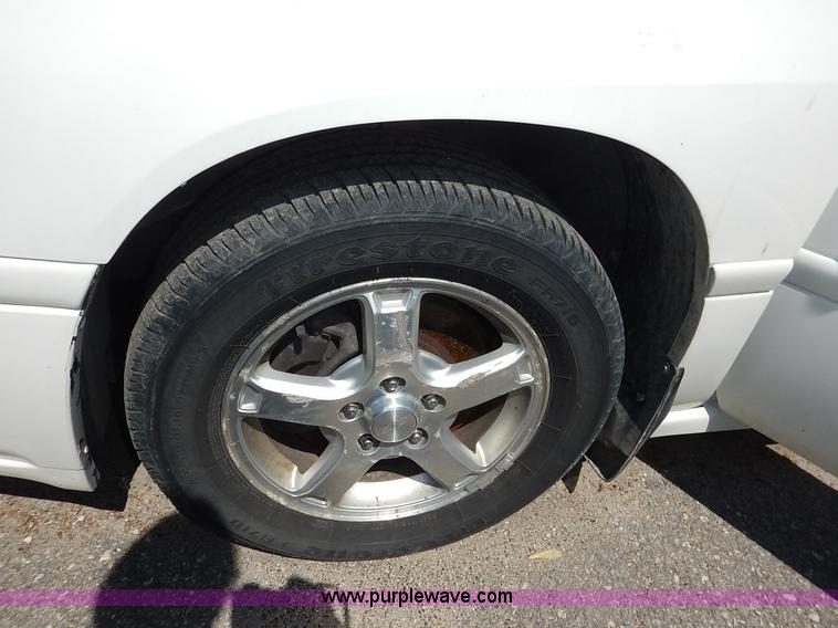 image for item J3923 2004 Chevrolet Impala LS