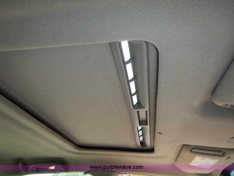 image for item J3923 2004 Chevrolet Impala LS