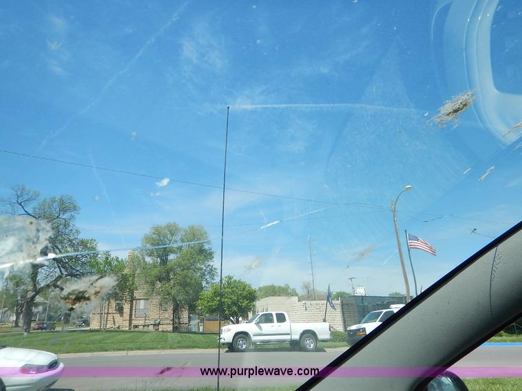 image for item J3924 1996 Plymouth Grand Voyager van