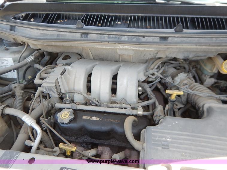 image for item J3924 1996 Plymouth Grand Voyager van