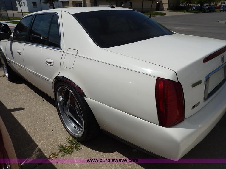 image for item J3925 2004 Cadillac DeVille Limited Edition