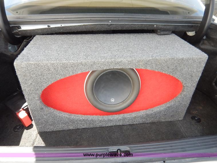 image for item J3925 2004 Cadillac DeVille Limited Edition