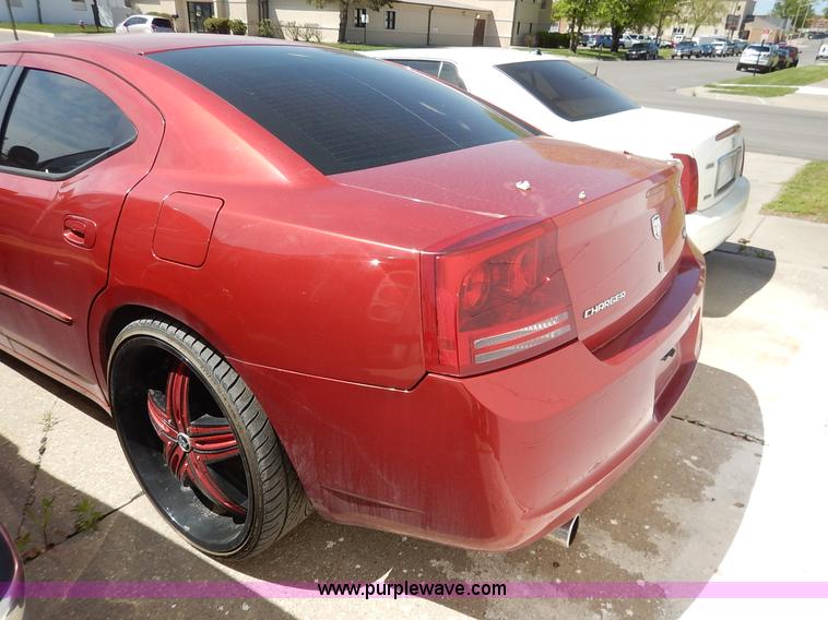 image for item J3926 2006 Dodge Charger R/T