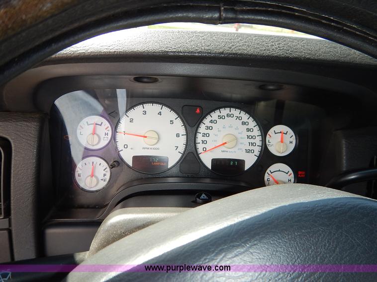 image for item J3927 2003 Dodge Ram 1500 pickup truck