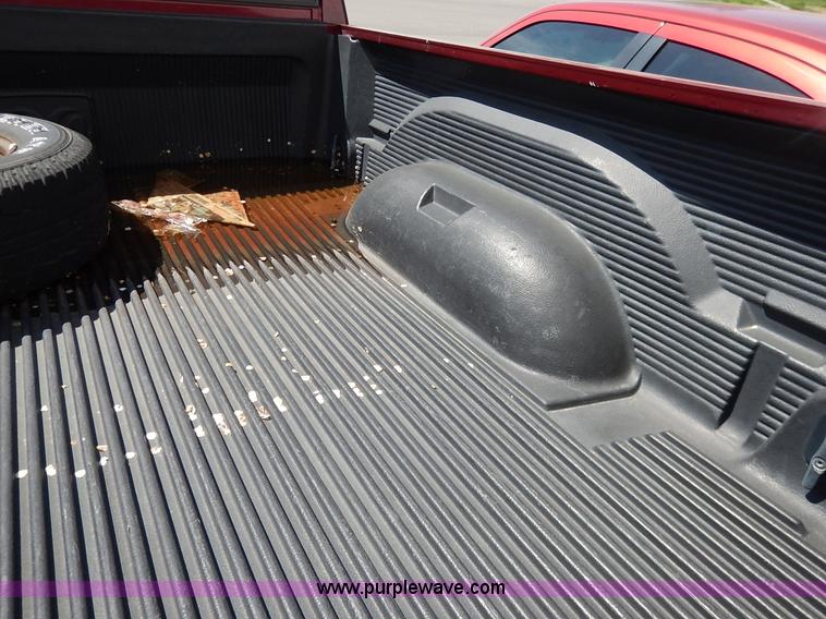 image for item J3927 2003 Dodge Ram 1500 pickup truck