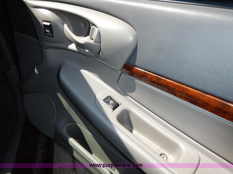 image for item J3930 2003 Chevrolet Impala LS