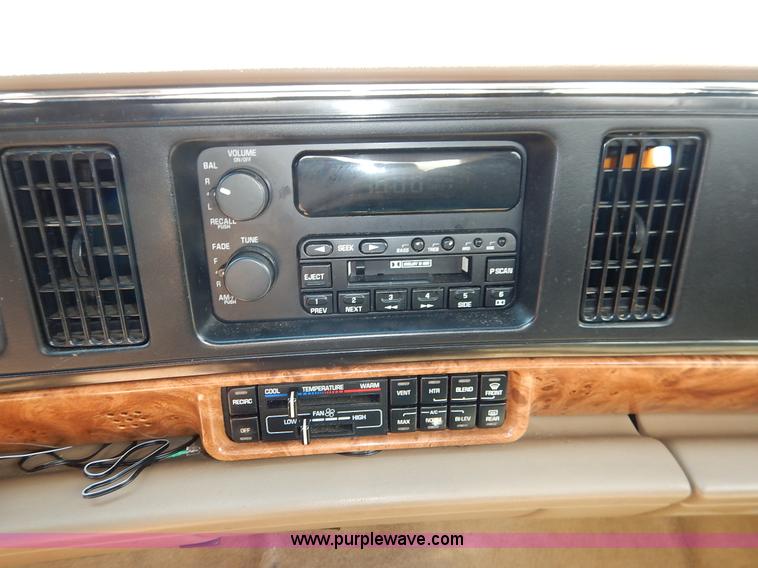 image for item J3931 1995 Buick LeSabre Custom