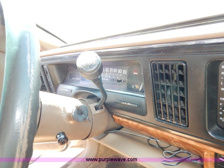 image for item J3931 1995 Buick LeSabre Custom