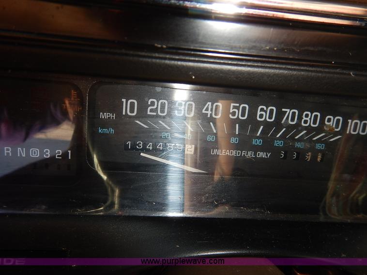 image for item J3931 1995 Buick LeSabre Custom