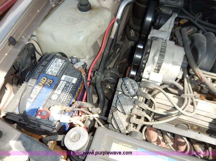 image for item J3931 1995 Buick LeSabre Custom