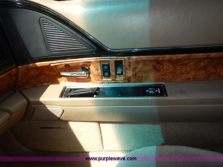 image for item J3931 1995 Buick LeSabre Custom