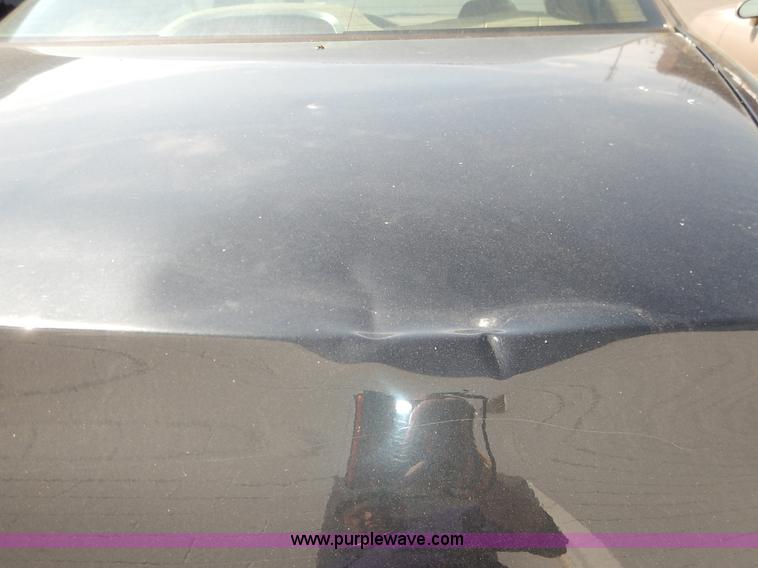 image for item J3932 2000 Chrysler Concorde LXI