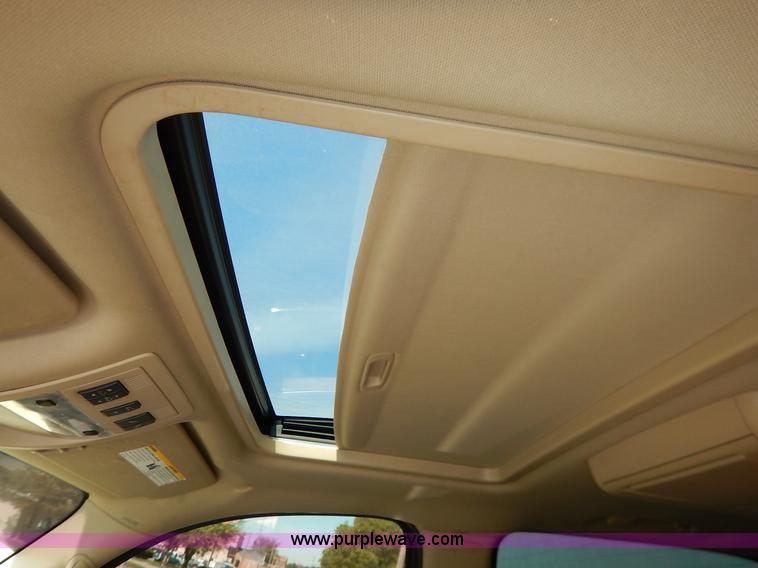 image for item J3933 2008 GMC Yukon Denali XL SUV