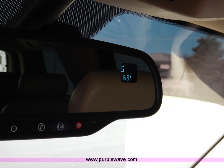 image for item J3933 2008 GMC Yukon Denali XL SUV