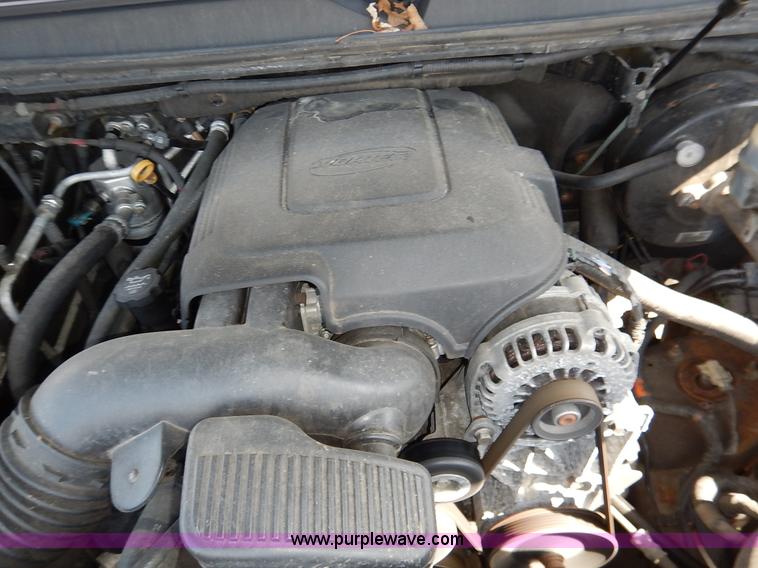 image for item J3933 2008 GMC Yukon Denali XL SUV