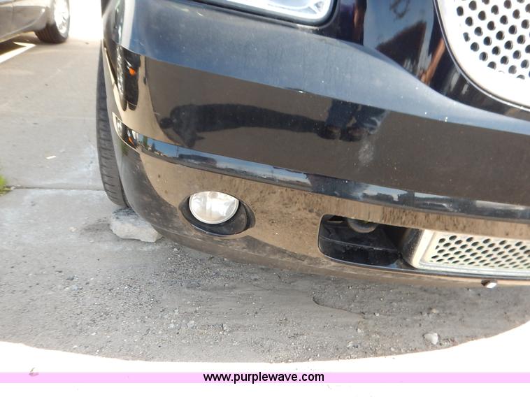 image for item J3933 2008 GMC Yukon Denali XL SUV