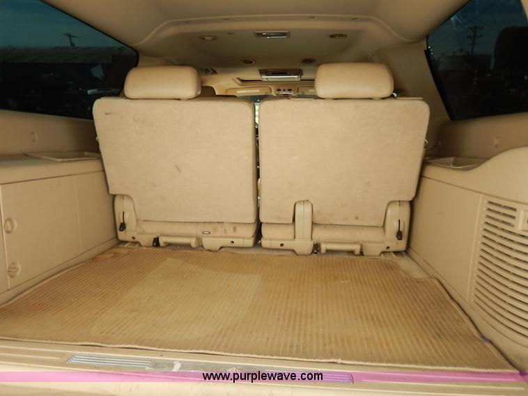 image for item J3933 2008 GMC Yukon Denali XL SUV