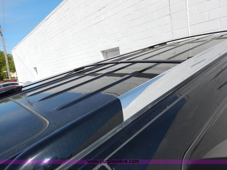 image for item J3933 2008 GMC Yukon Denali XL SUV