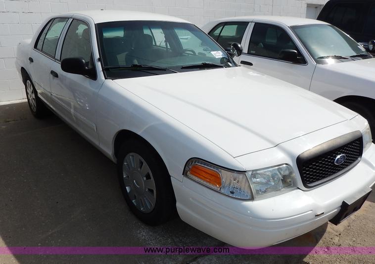 image for item J3934 2009 Ford Crown Victoria Police Interceptor