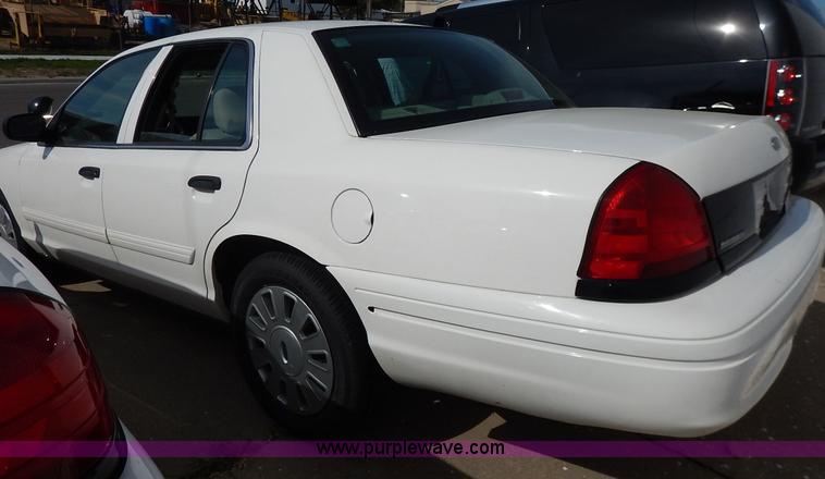 image for item J3934 2009 Ford Crown Victoria Police Interceptor