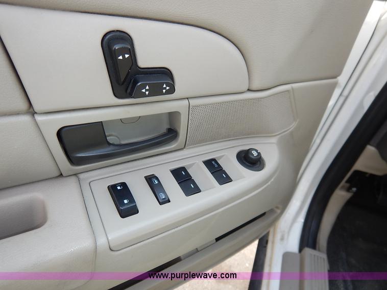 image for item J3934 2009 Ford Crown Victoria Police Interceptor