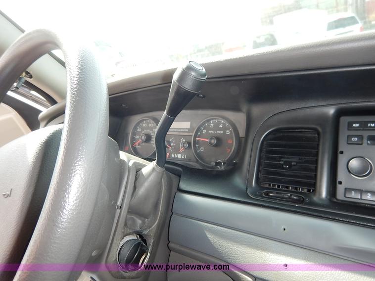 image for item J3934 2009 Ford Crown Victoria Police Interceptor