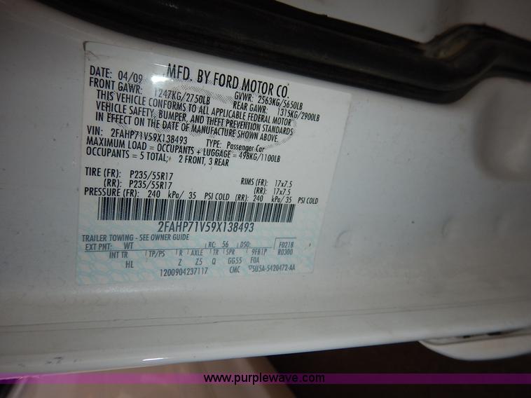 image for item J3934 2009 Ford Crown Victoria Police Interceptor